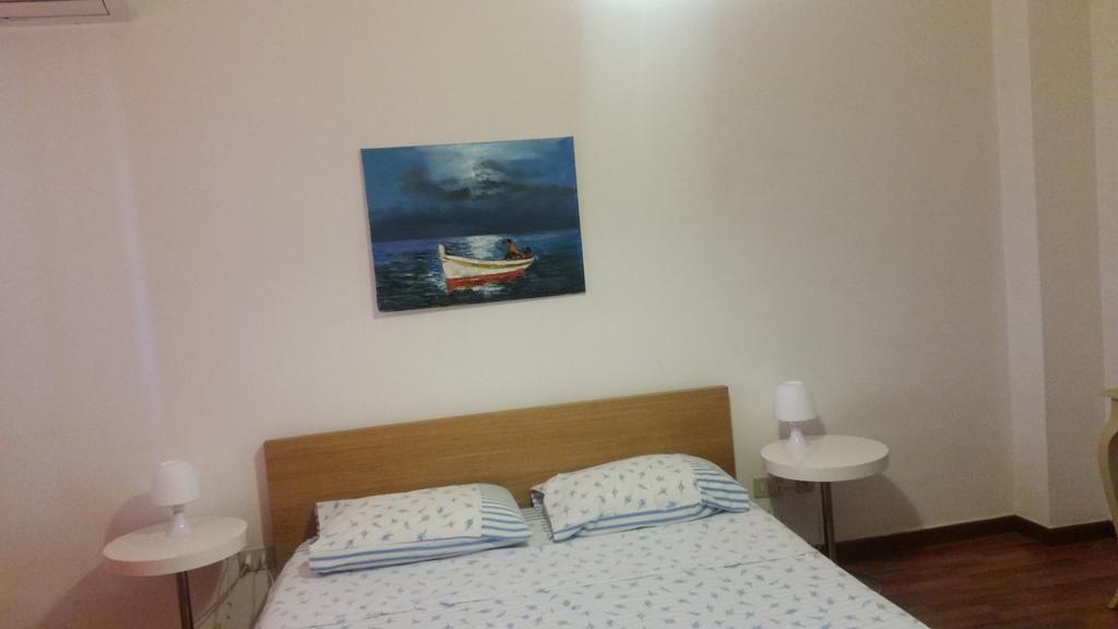 Apartment In A Villa A Монделло Экстерьер фото